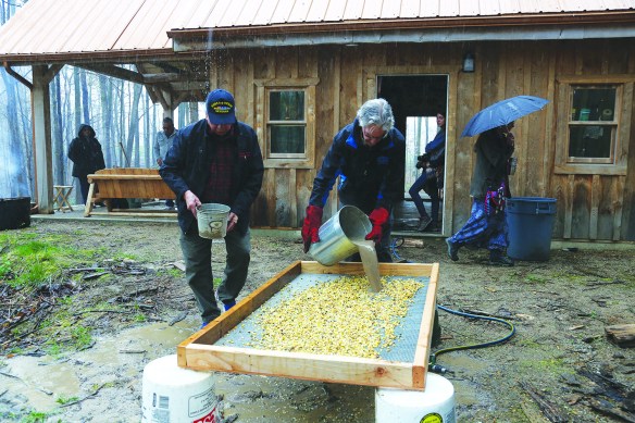 Jijak_Hauling_Hominy#3